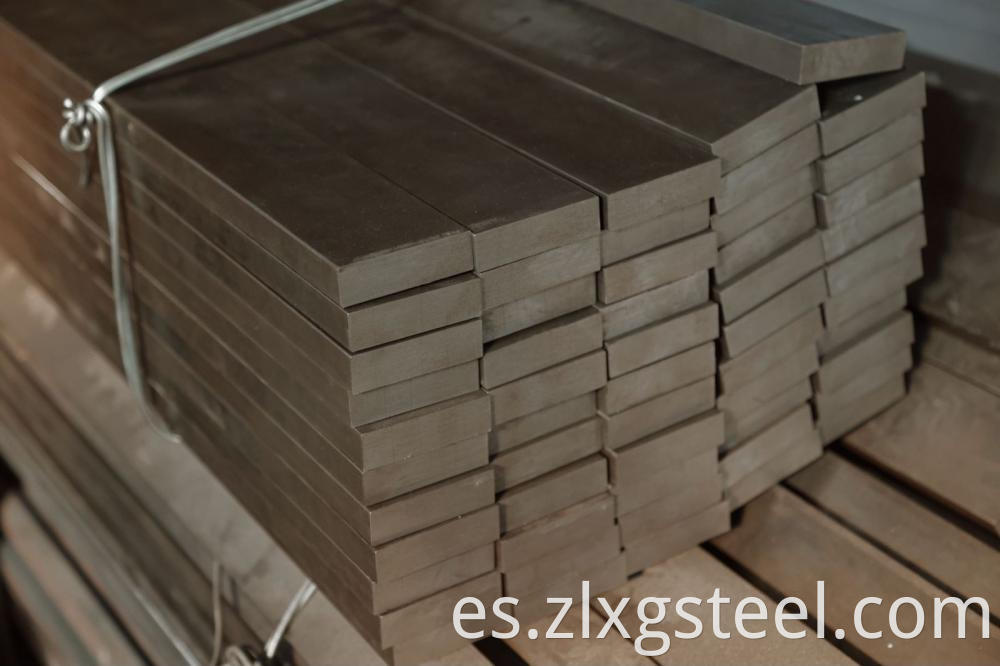 Flat steel with different thicknesses